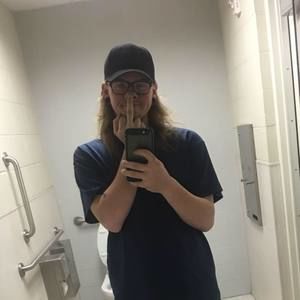 Meet your Posher, Chaz